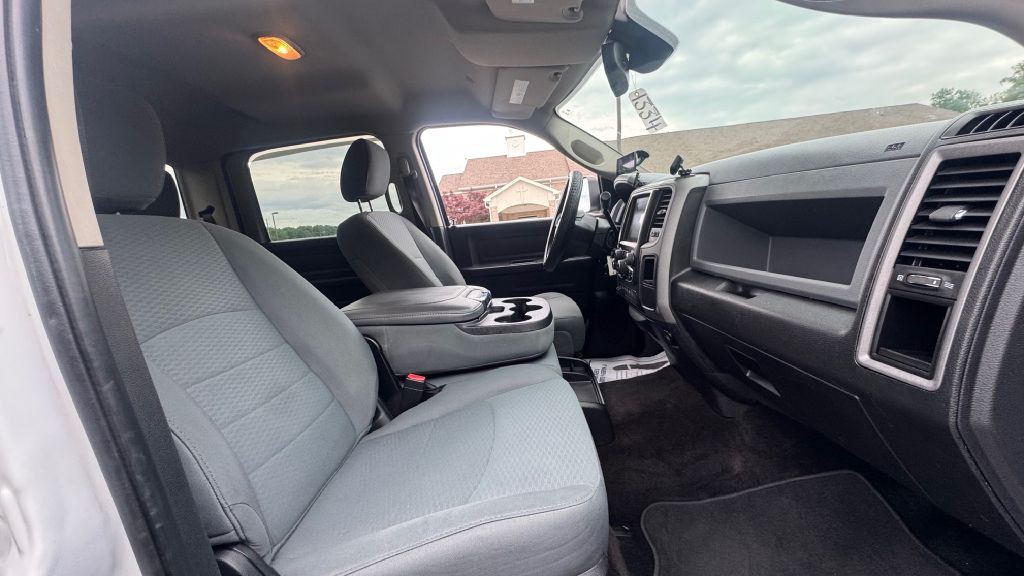 2017 RAM 2500 Image 9