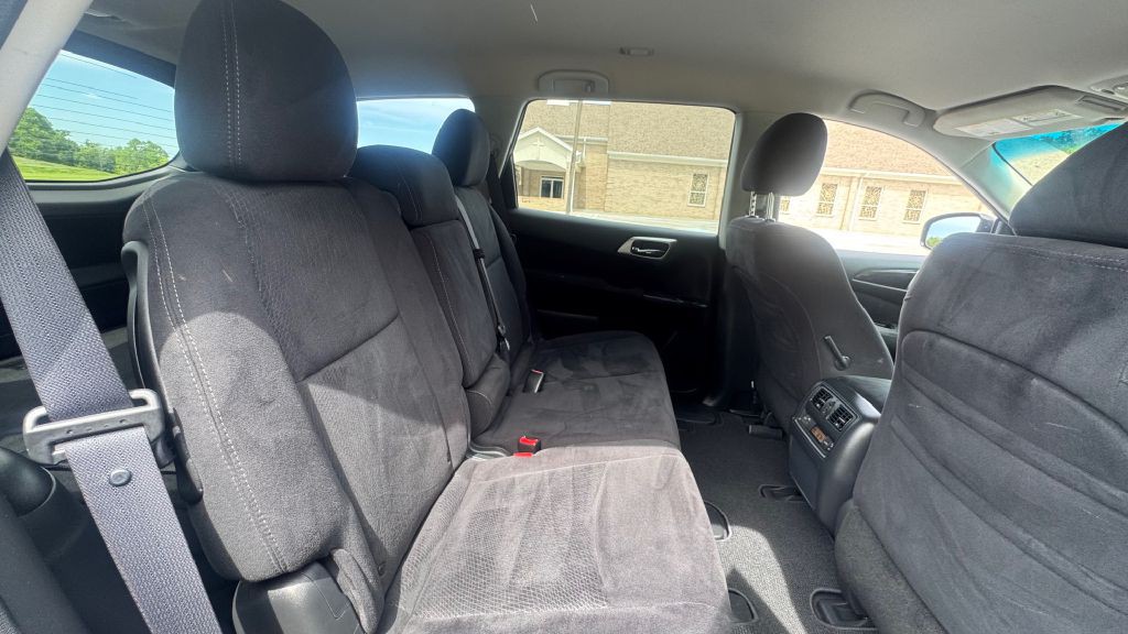 2013 Nissan Pathfinder Image 10