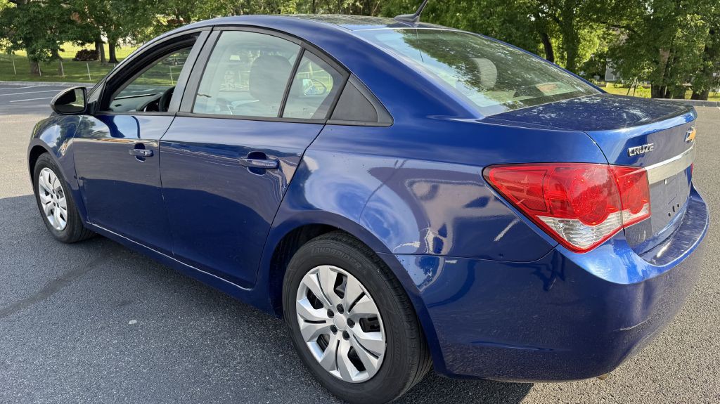 2013 Chevrolet Cruze Image 4