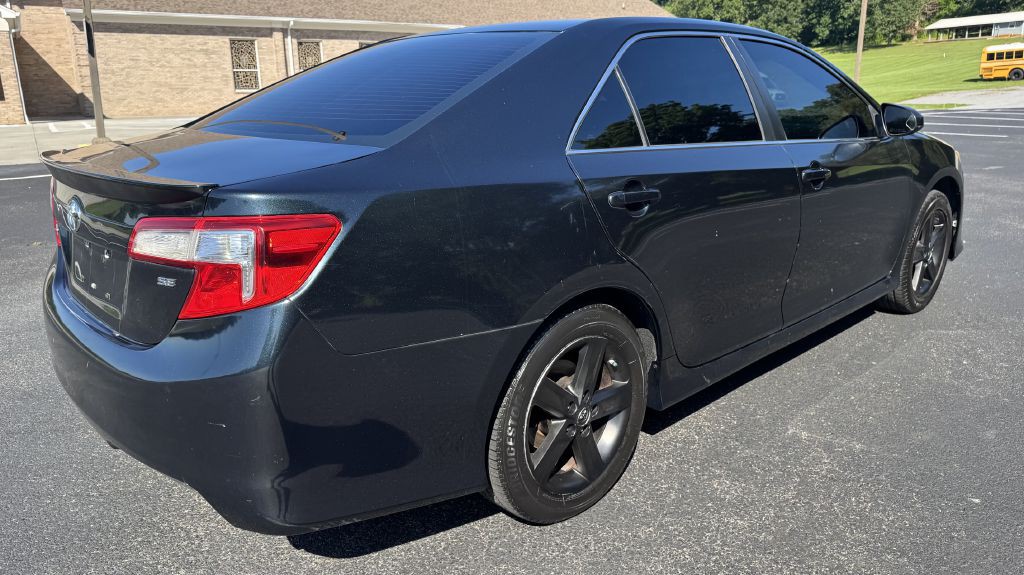 2013 Toyota Camry Image 3