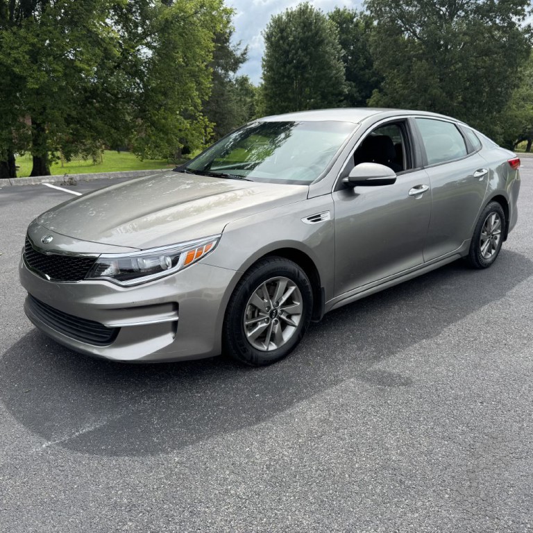 2018 Kia Optima Image 1