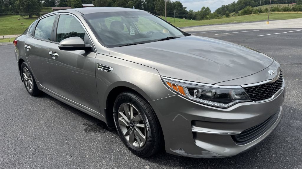 2018 Kia Optima Image 2