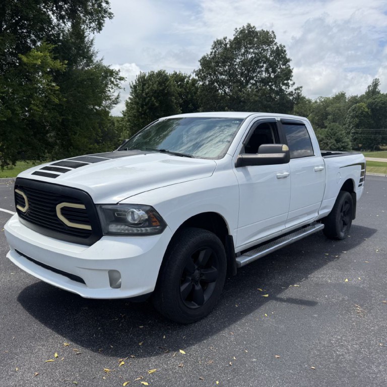 2015 RAM 1500 Image 1