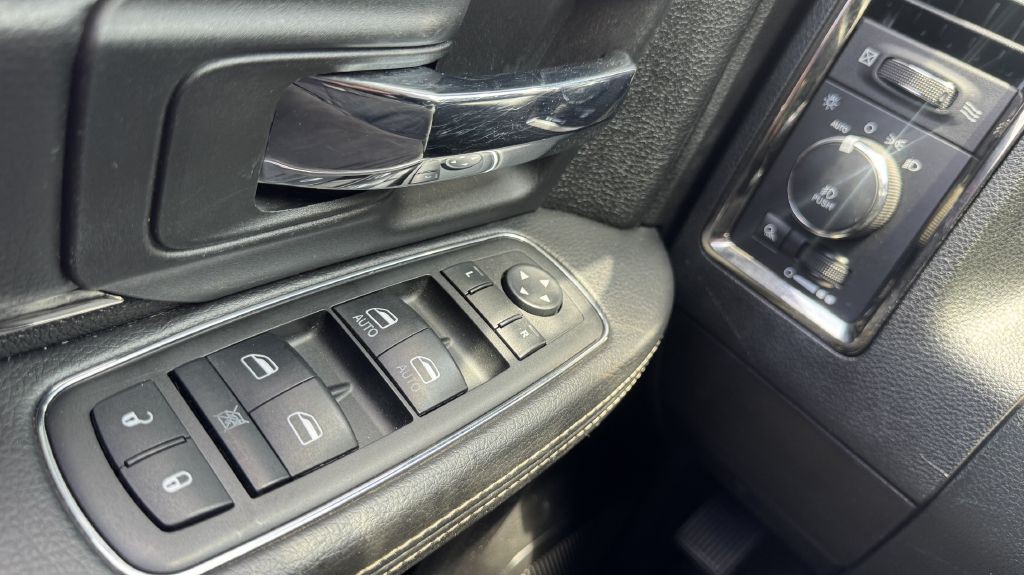 2015 RAM 1500 Image 13