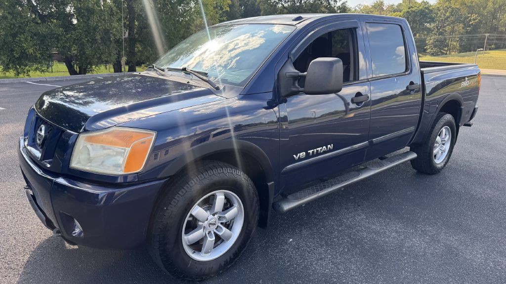 2012 Nissan Titan Image 2