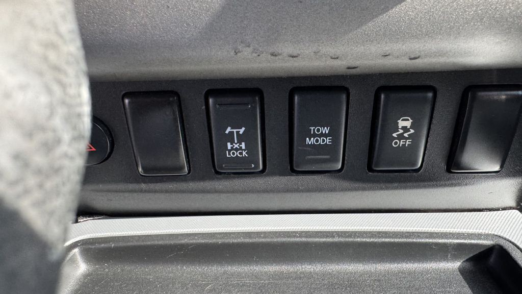 2012 Nissan Titan Image 14