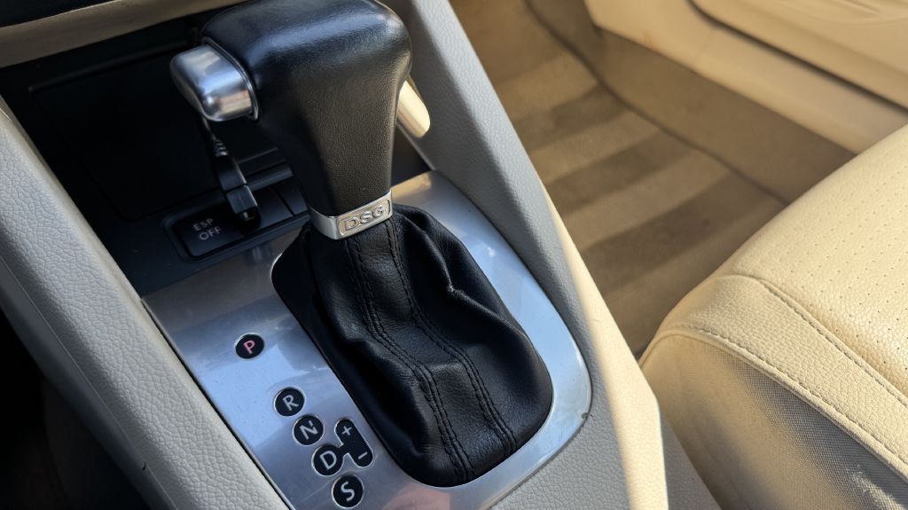 2008 Volkswagen Eos Image 14