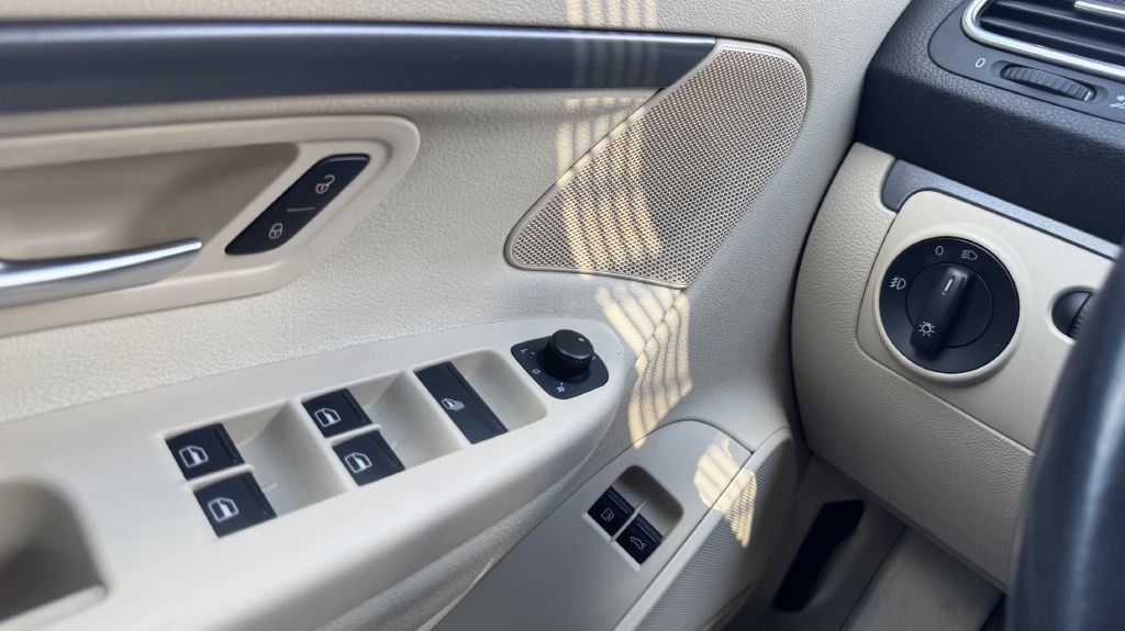 2008 Volkswagen Eos Image 15