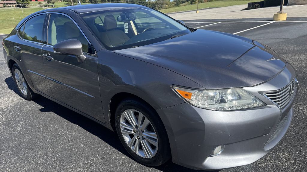 2014 Lexus ES Image 3