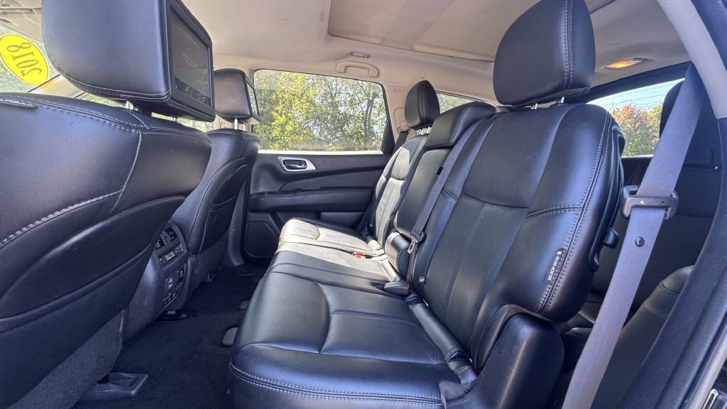 2018 Nissan Pathfinder Image 6