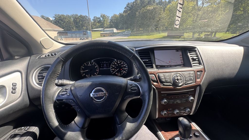 2018 Nissan Pathfinder Image 11