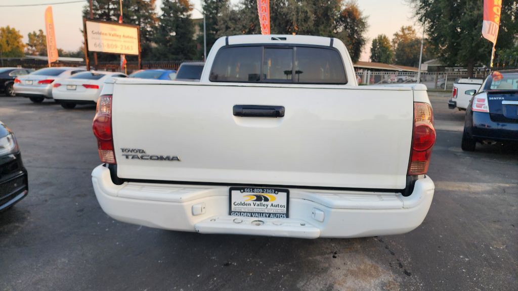 2019 Toyota Tacoma Image 24
