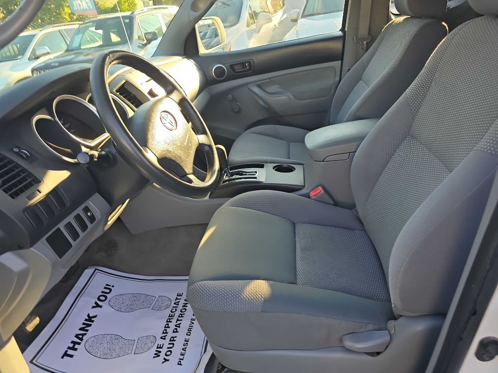 2006 Toyota Tacoma Image 12