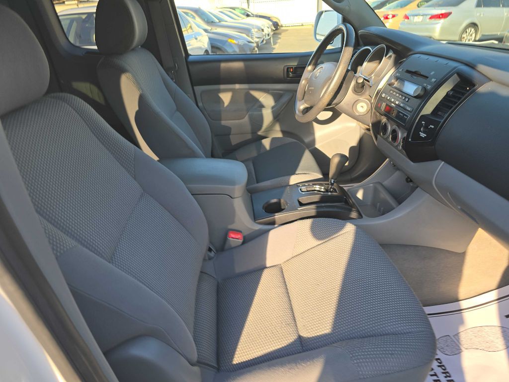 2006 Toyota Tacoma Image 14