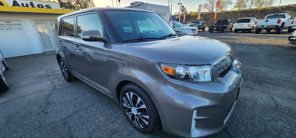 2015 Scion xB Image 7
