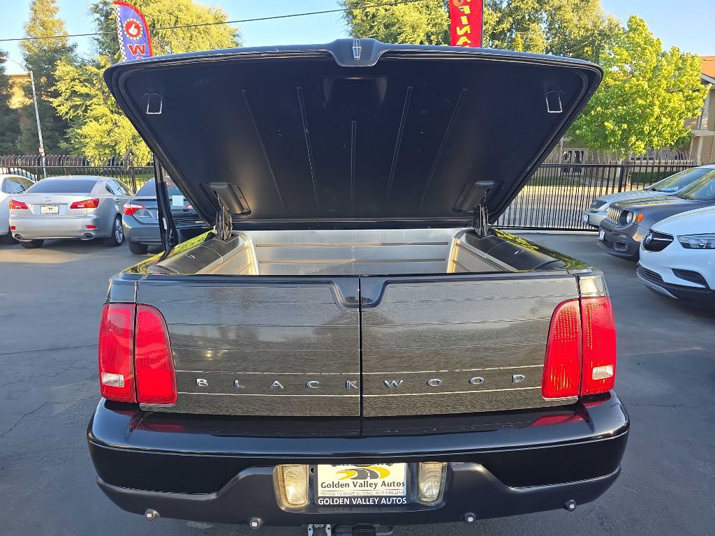 2002 Lincoln Blackwood Image 23