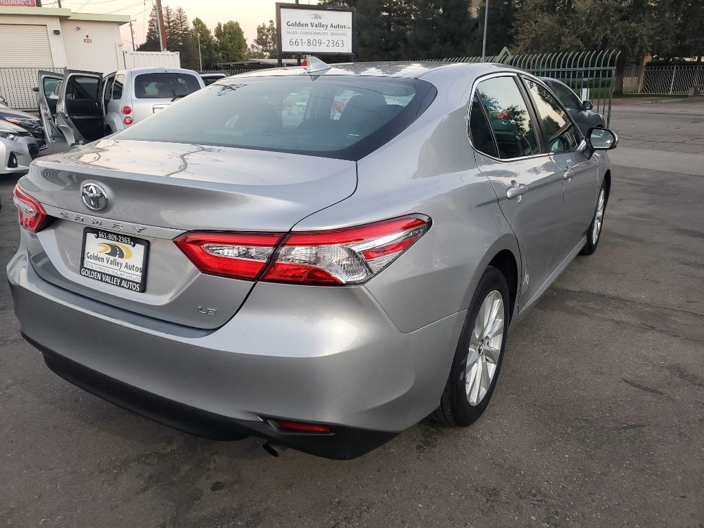 2019 Toyota Camry Image 7