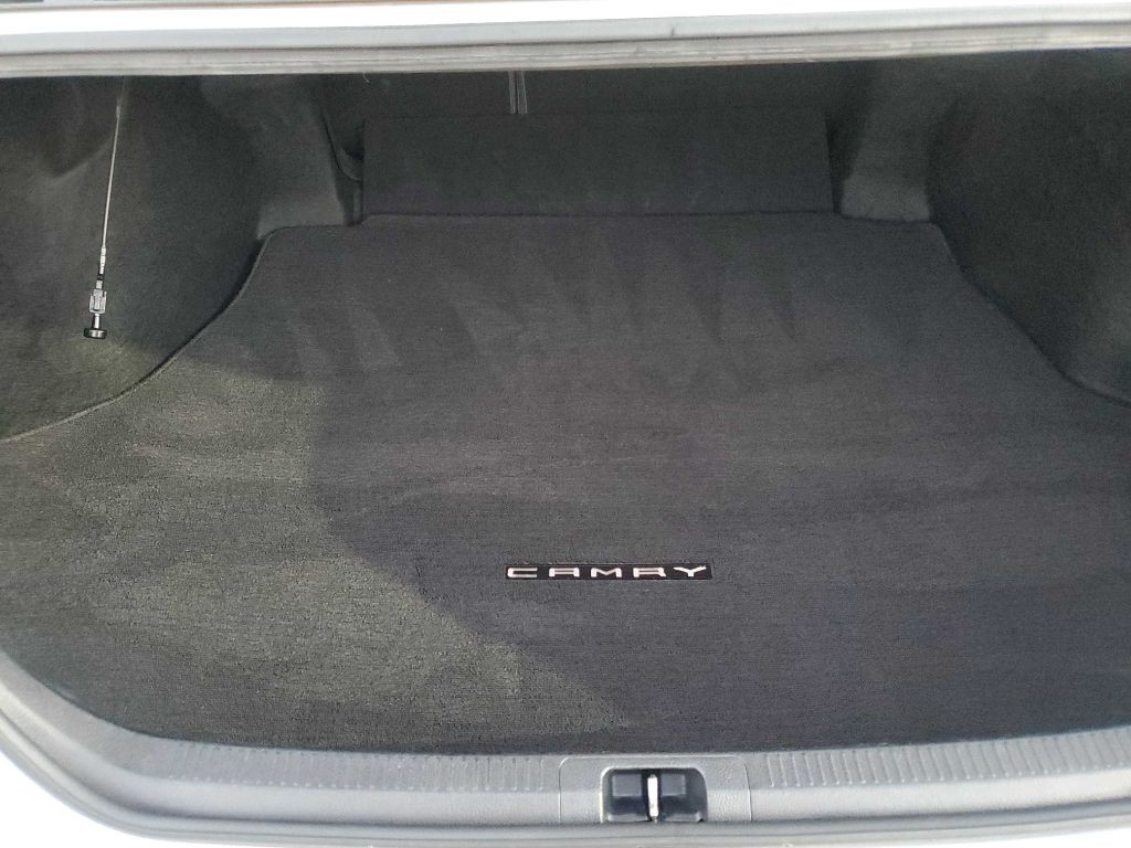 2019 Toyota Camry Image 22