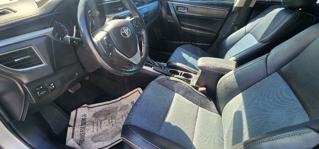 2016 Toyota Corolla Image 9