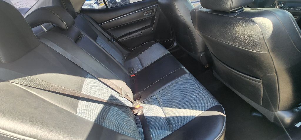 2016 Toyota Corolla Image 13