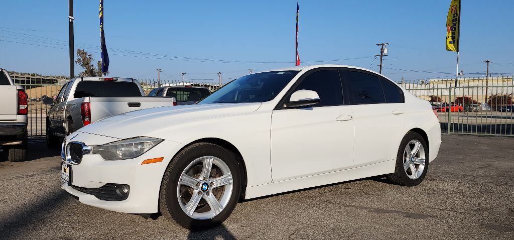 2015 BMW 3 Series Image 1