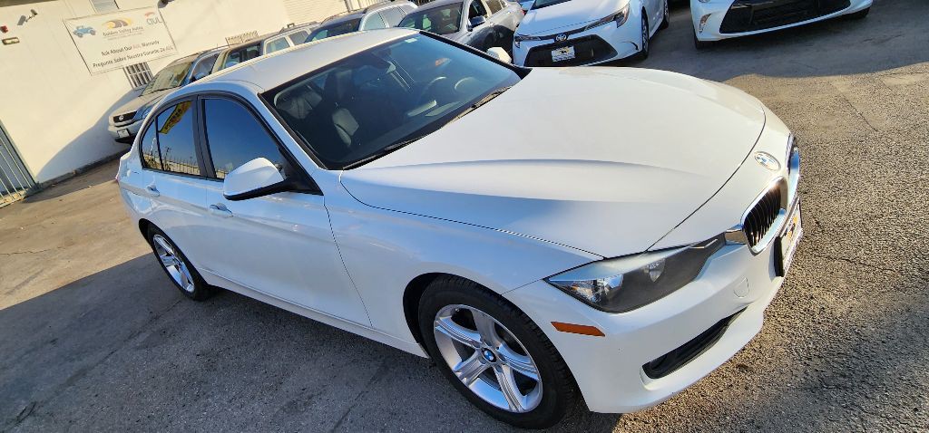 2015 BMW 3 Series Image 7