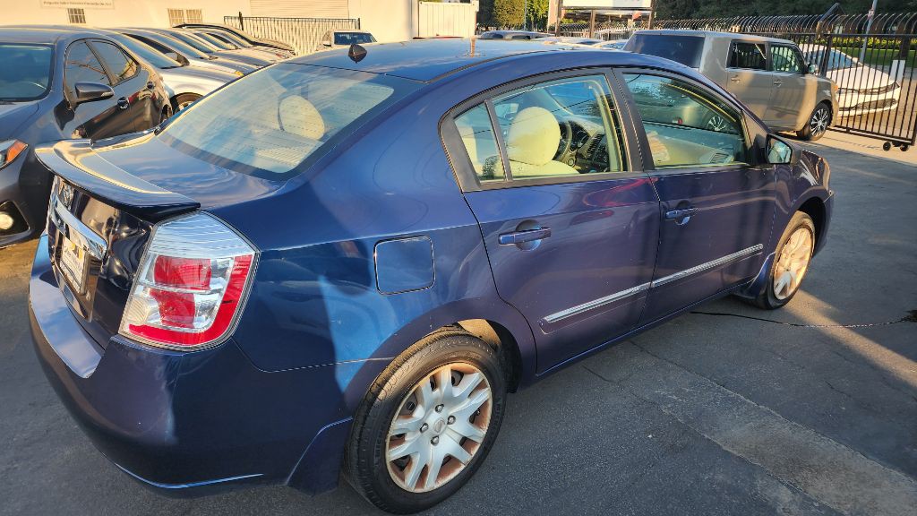 2011 Nissan Sentra Image 3