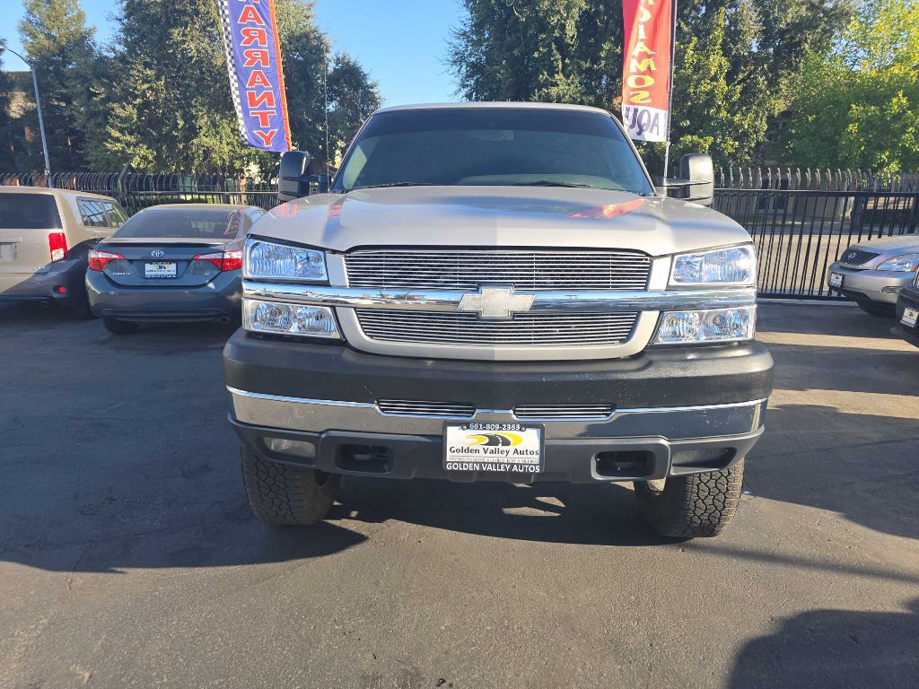 2004 Chevrolet Silverado 1500 Image 2