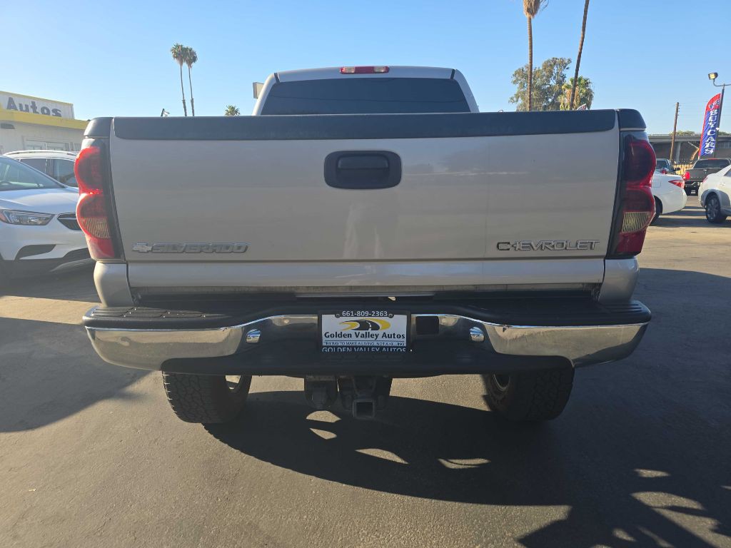 2004 Chevrolet Silverado 1500 Image 5