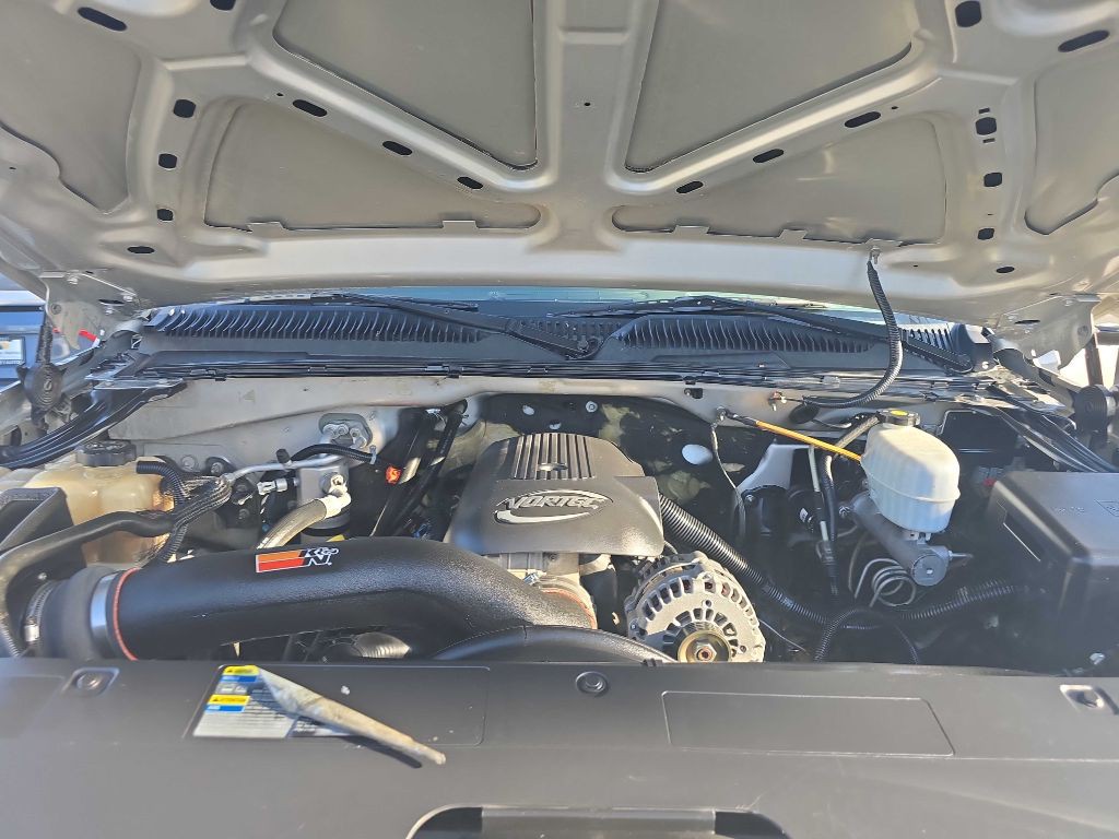 2004 Chevrolet Silverado 1500 Image 13