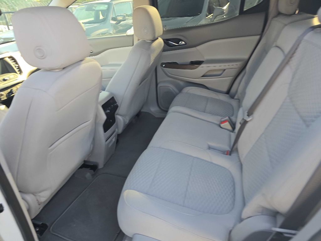 2018 GMC Acadia Image 15