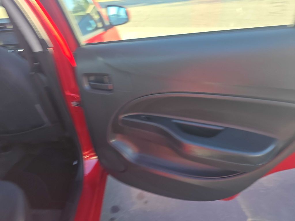 2018 Mitsubishi Mirage Image 12