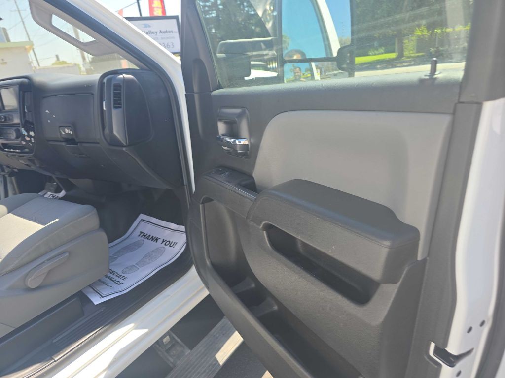 2019 Chevrolet Silverado 1500 Image 12