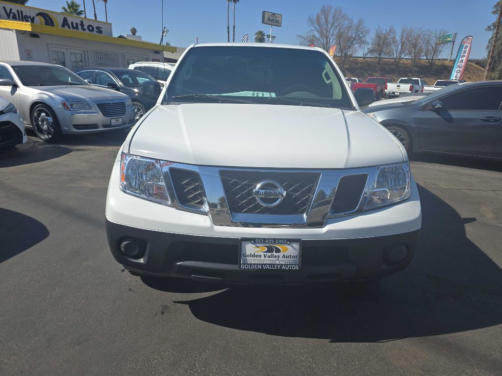 2015 Nissan Frontier Image 4