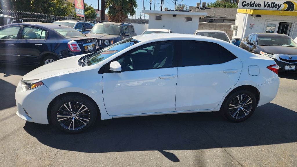 2016 Toyota Corolla Image 2