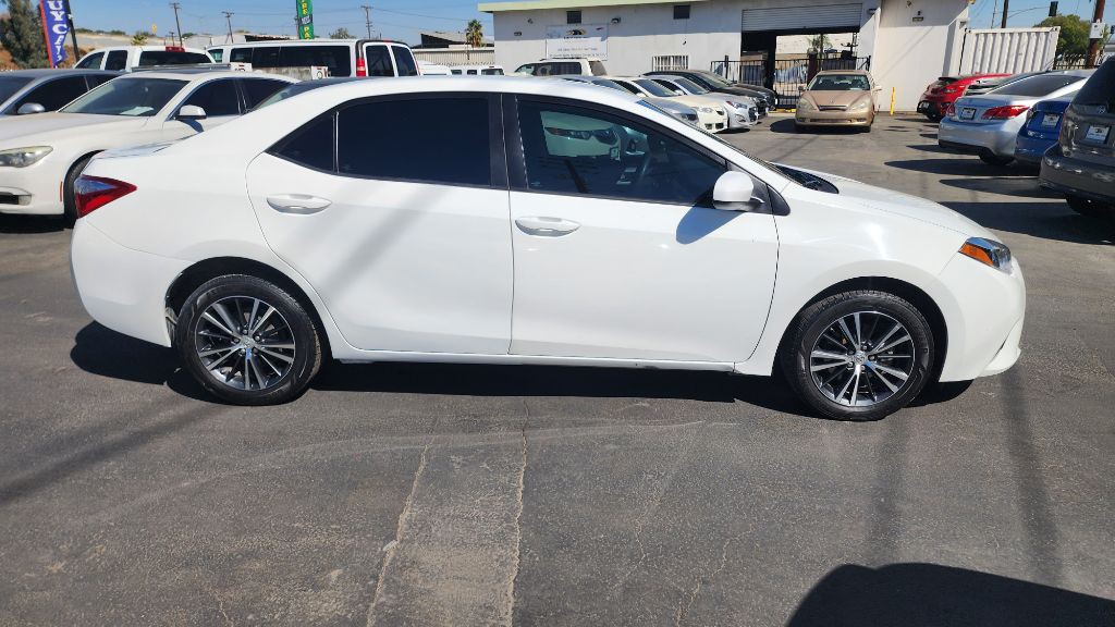 2016 Toyota Corolla Image 6