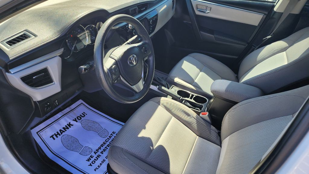 2016 Toyota Corolla Image 10