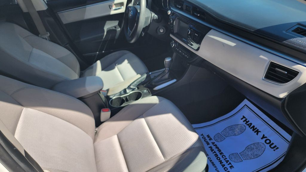 2016 Toyota Corolla Image 14