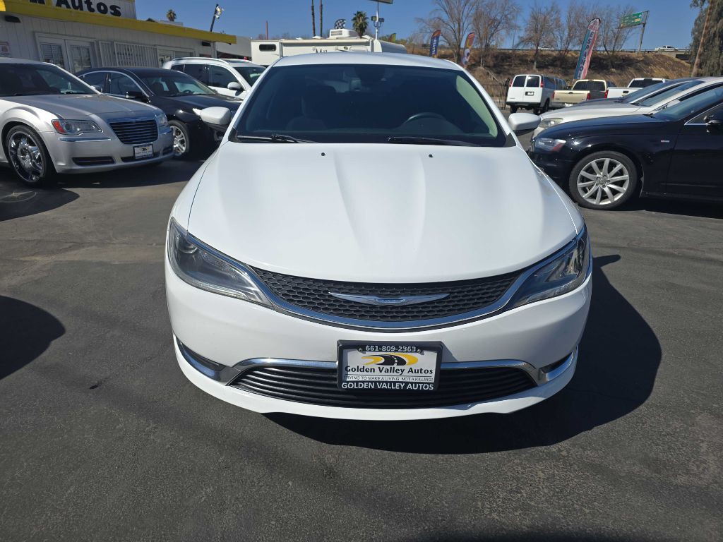 2016 Chrysler 200 Image 3