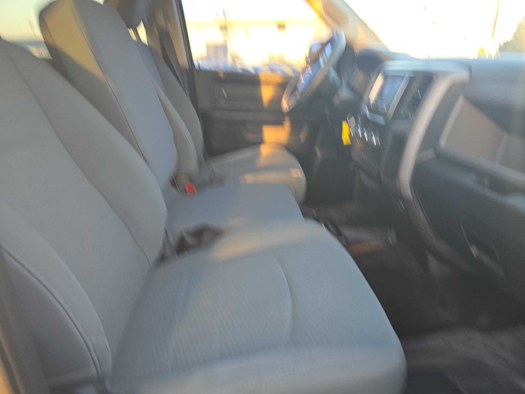 2015 RAM 1500 Image 19