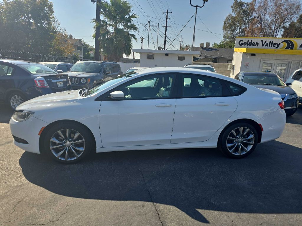 2015 Chrysler 200 Image 7