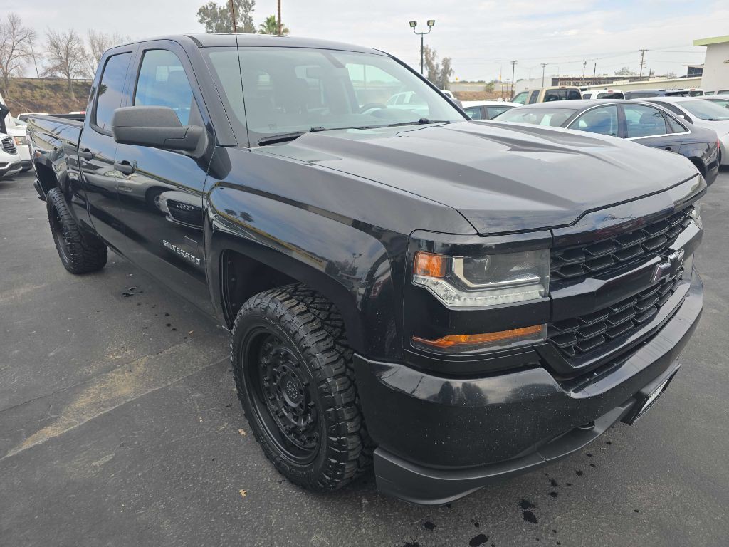 2017 Chevrolet Silverado 1500 Image 2