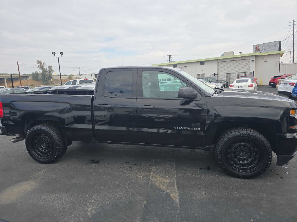 2017 Chevrolet Silverado 1500 Image 11