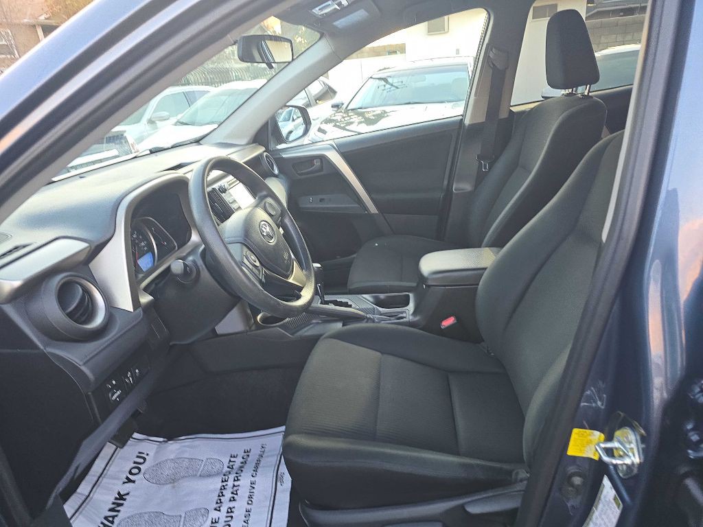 2014 Toyota Rav4 Image 10