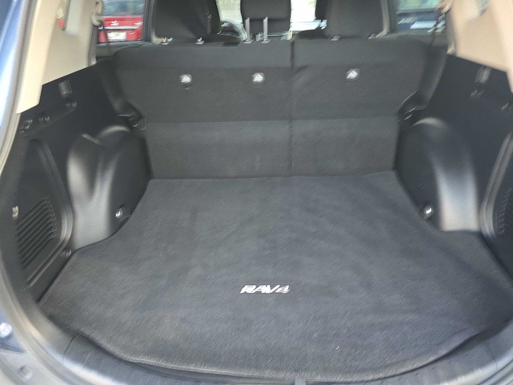 2014 Toyota Rav4 Image 14