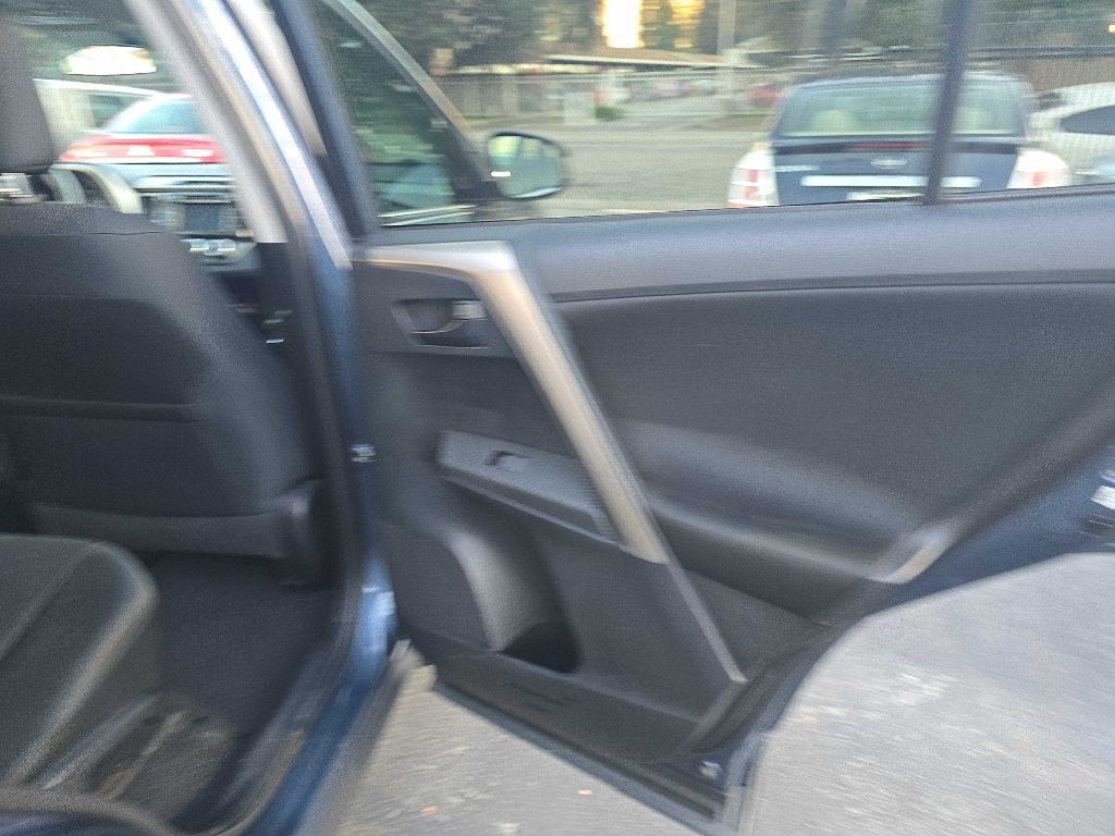 2014 Toyota Rav4 Image 16