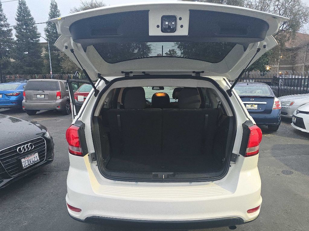 2019 Dodge Journey Image 18
