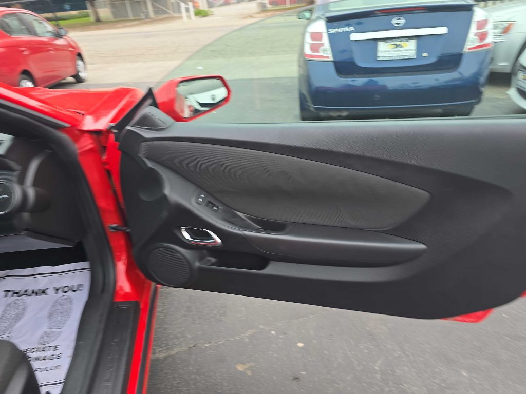 2015 Chevrolet Camaro Image 13