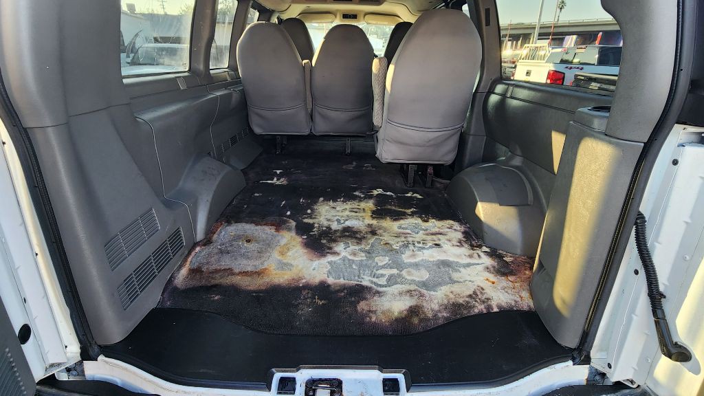 2014 Chevrolet Express Image 12