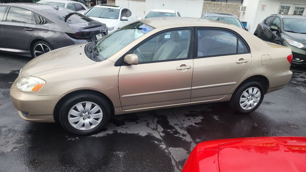 2004 Toyota Corolla Image 2